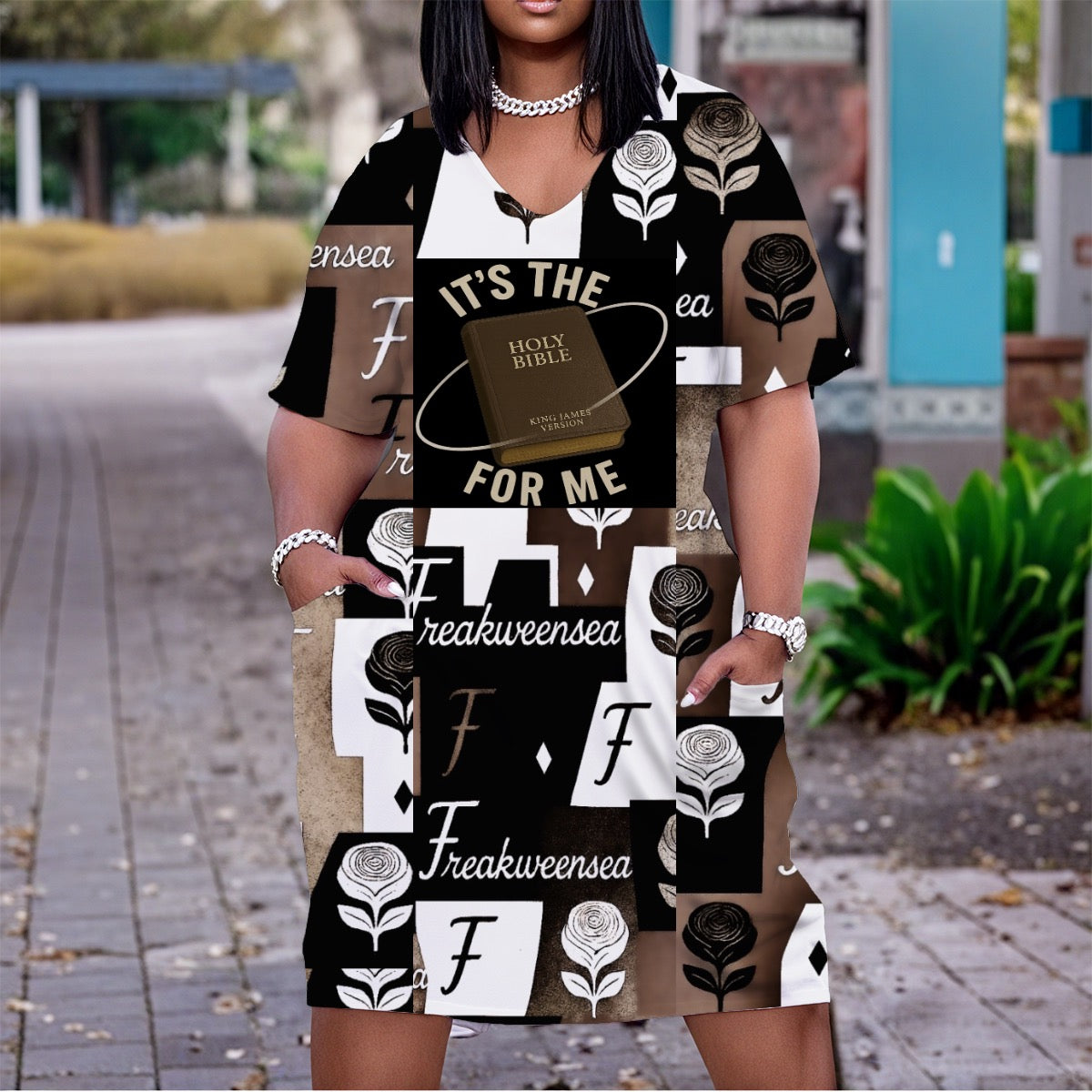 Word up x Freakweensea V Neck Short Sleeve Dress|Plus Size